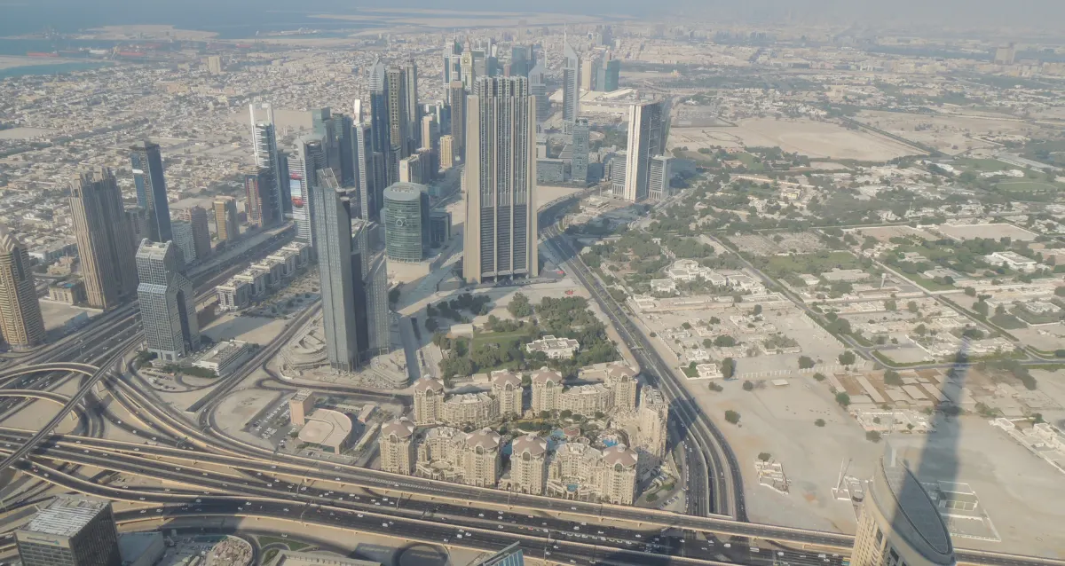 Mainland vs Free Zone Dubai Guide